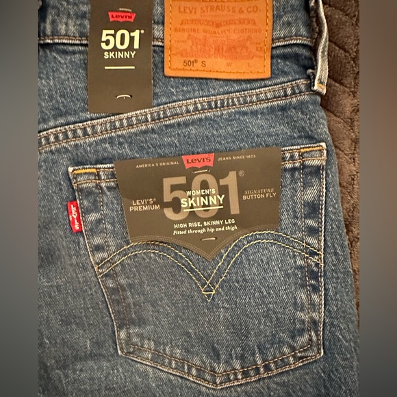 Levi's® Premium
501® SKINNY WOMEN'S JEANS - Picture 5 of 8